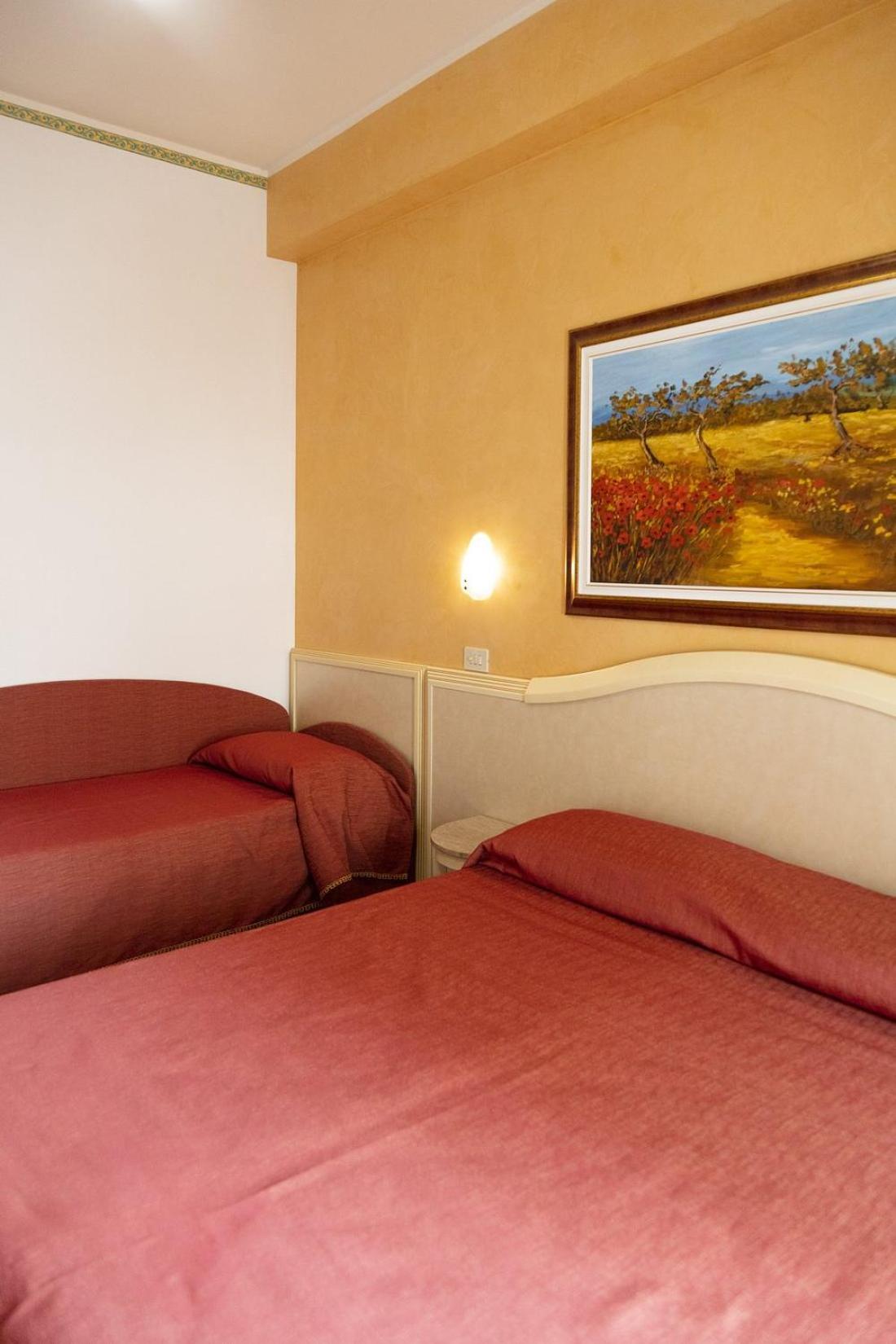 Hotel Igea Spiaggia Белариа-Игеа Марина Екстериор снимка