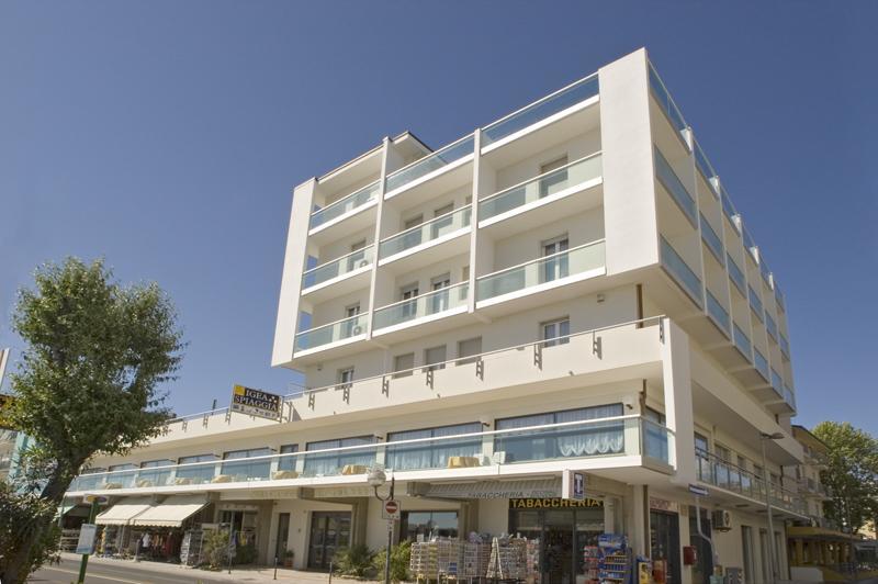 Hotel Igea Spiaggia Белариа-Игеа Марина Екстериор снимка